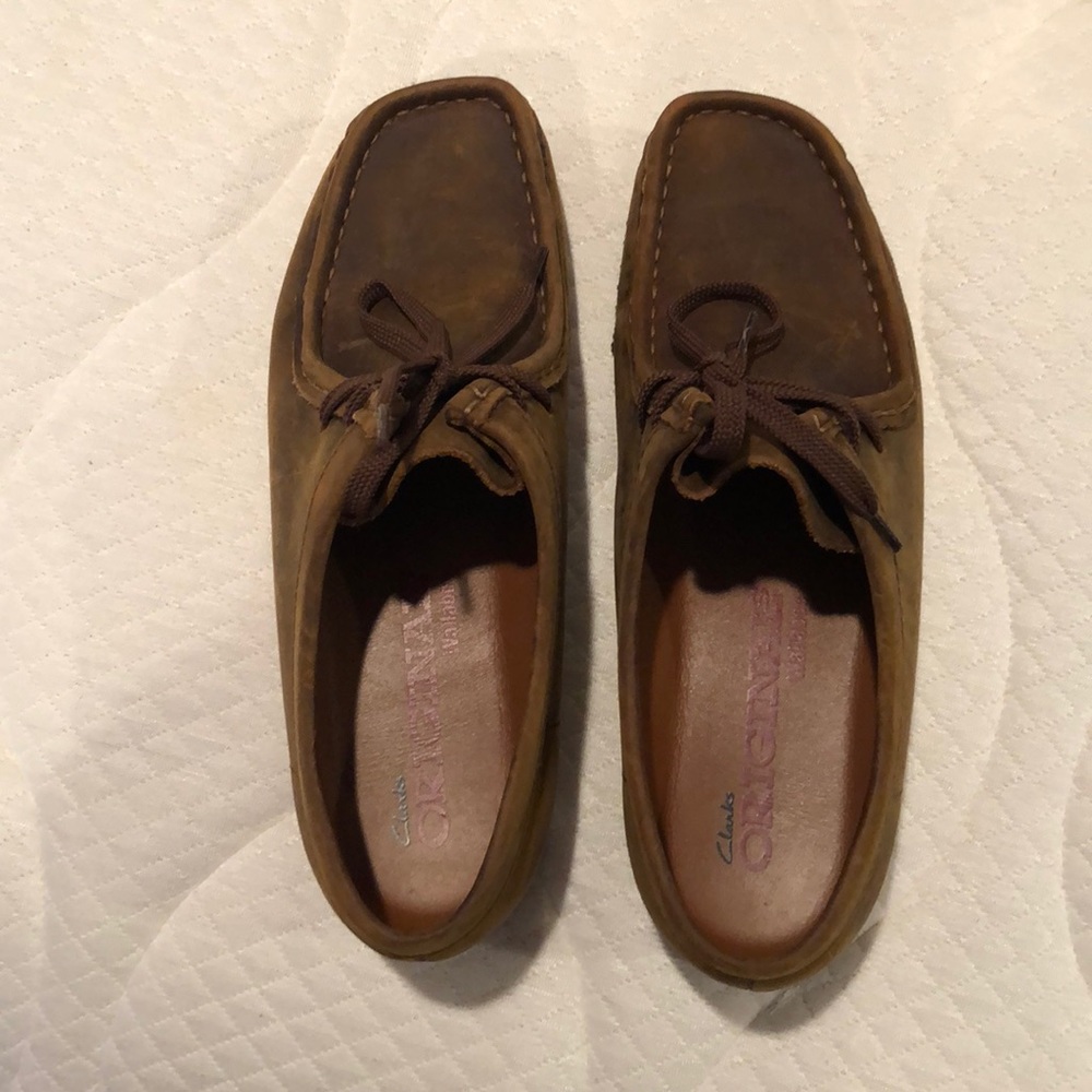 CLARKS WALLABEES